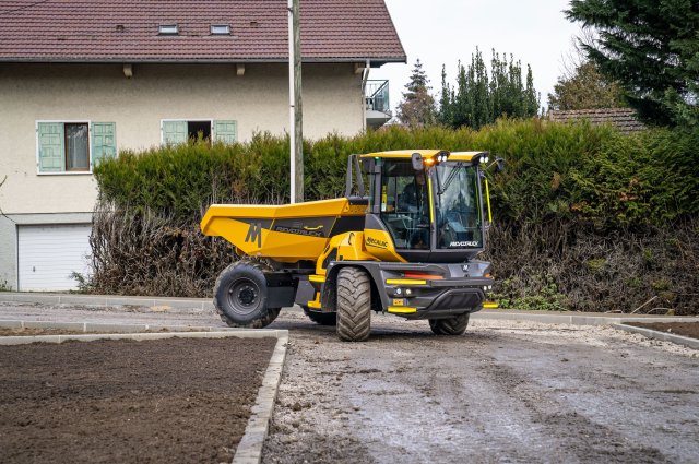 Dumper Mecalac Revotruck